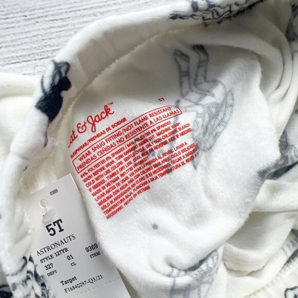 Nwt Cat & Jack Astronaut Print Snuggly Soft Pajamas - Picture 2 of 3